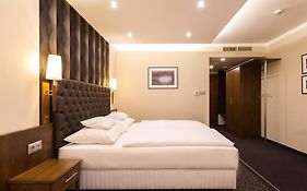 Szonyi Garden Hotel Pest
